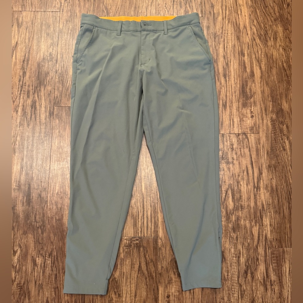 Macade 4 way stretch jogger